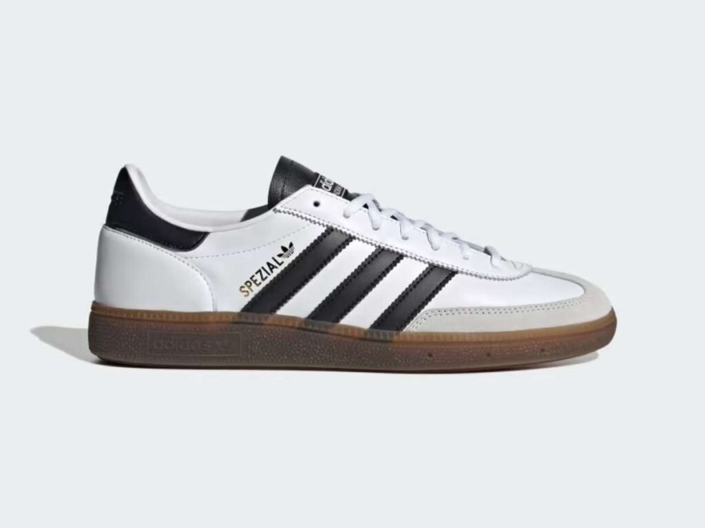 10 Best Shoe Brands for Walking 9 10 Best Shoe Brands for Walking 9