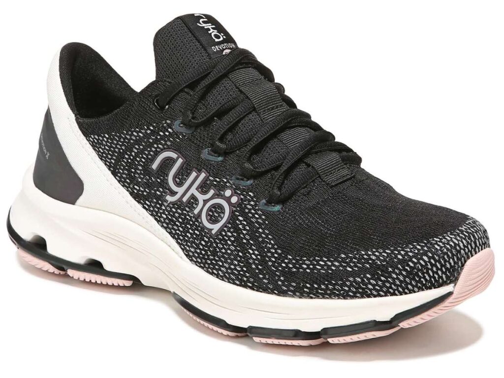 10 Best Shoes for All-Day Comfort 7 10 Best Shoes for All-Day Comfort 7