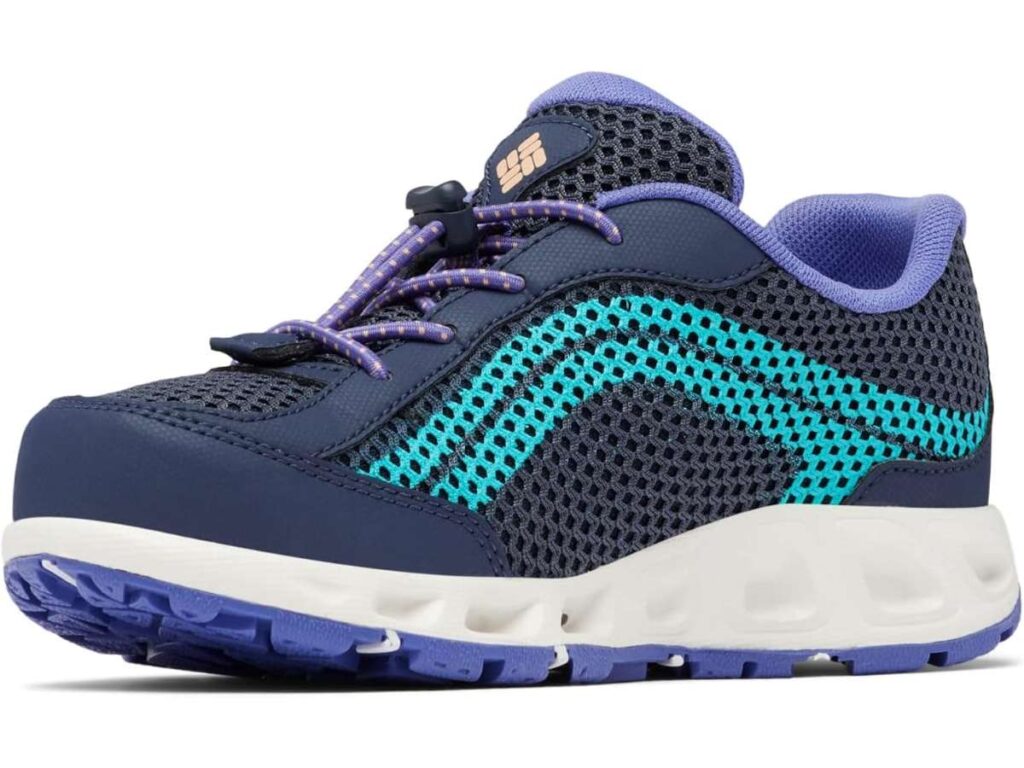 10 Best Water Shoes for Hiking 3 10 Best Water Shoes for Hiking 3