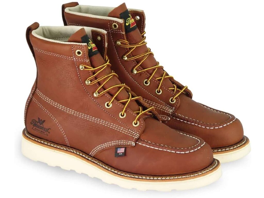 10 Best Boots for Factory Workers 4 10 Best Boots for Factory Workers 4