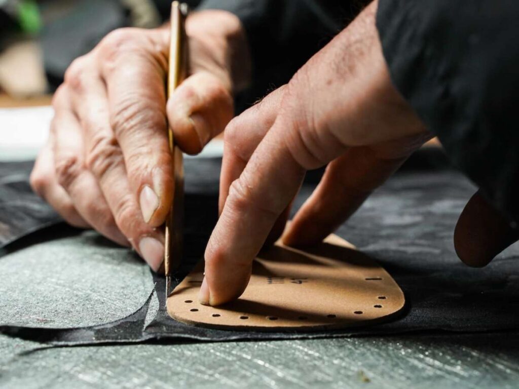 Footwear Manufacturing Process: A Step-by-Step Guide 3 Footwear Manufacturing Process: A Step-by-Step Guide 3