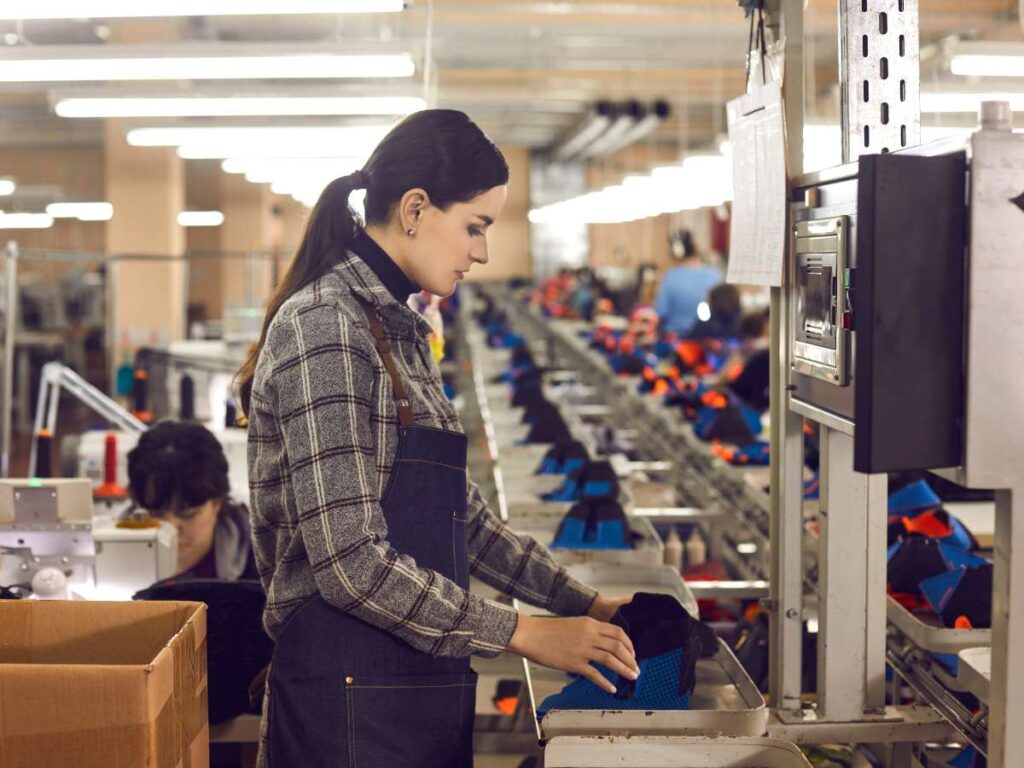 How Are Sneakers Manufactured? 2 How Are Sneakers Manufactured? 2