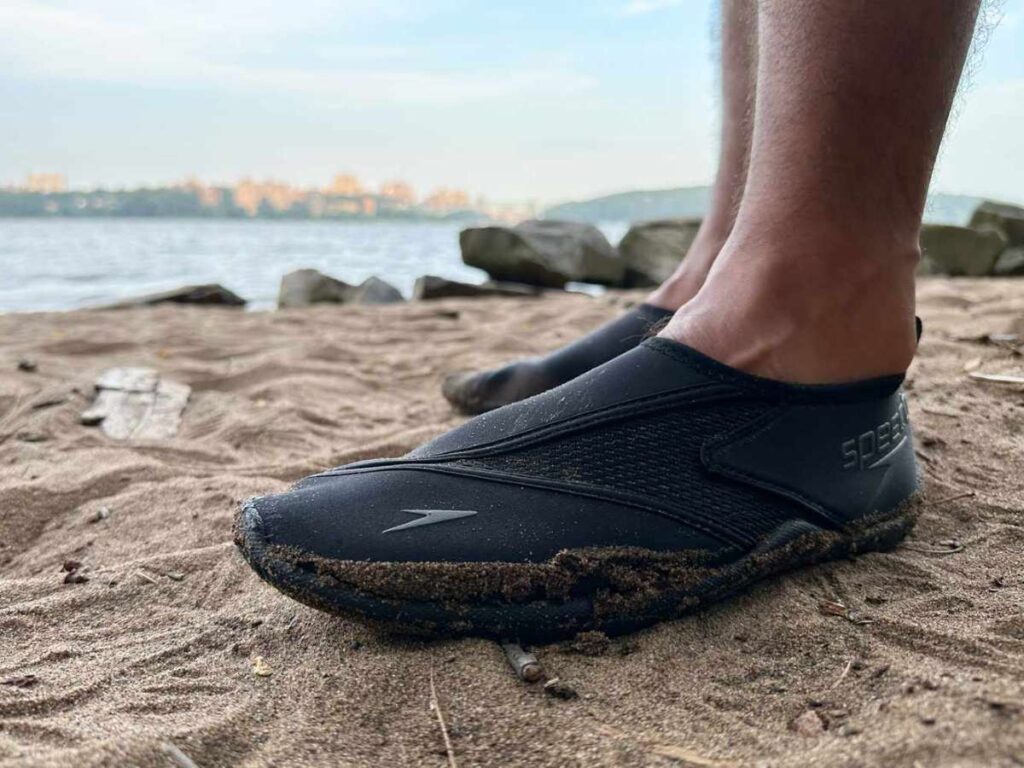 How Do Water Shoes Work? 5 How Do Water Shoes Work? 5