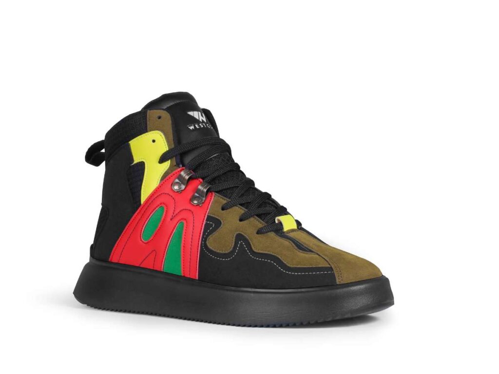 Top 7 Shoes Manufacturers in Pakistan 2 Top 7 Shoes Manufacturers in Pakistan 2