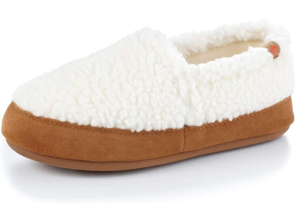 What Brand of Slippers Is the Best? 8 What Brand of Slippers Is the Best? 8