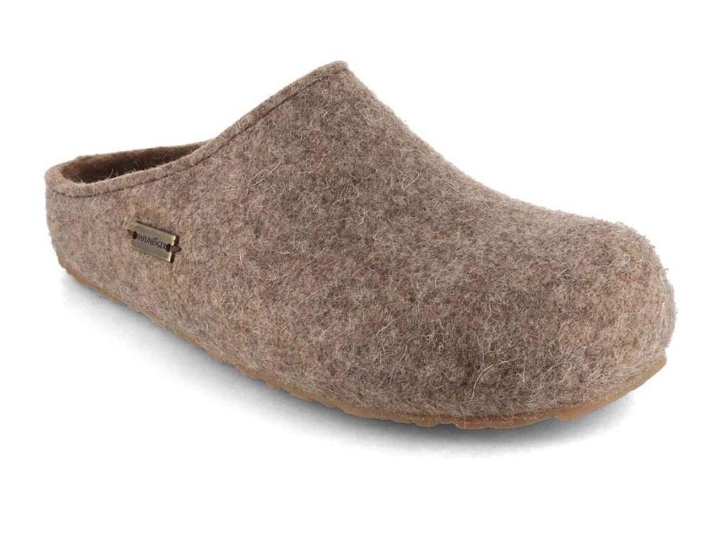 What Brand of Slippers Is the Best? 9 What Brand of Slippers Is the Best? 9