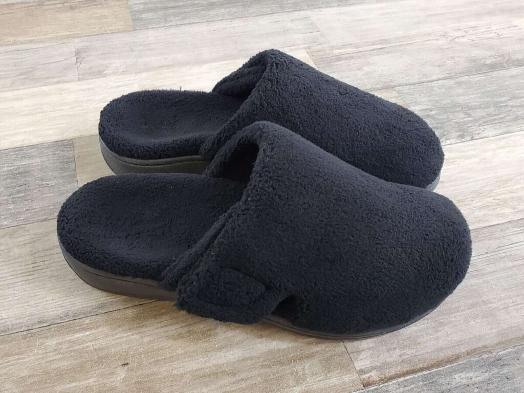 Which Brand of Slippers Are Most Comfortable? 9 Which Brand of Slippers Are Most Comfortable? 9